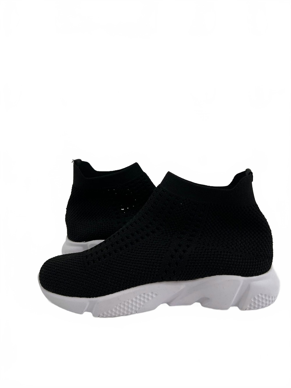 Fila Black Sock Sneakers | Women’s Size 6, Regular | Sock-Style Casual Sneaker